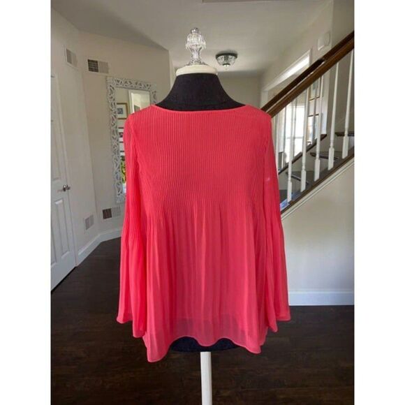 Max Studio Coral Flowy Top (Medium) - Picture 1 of 3